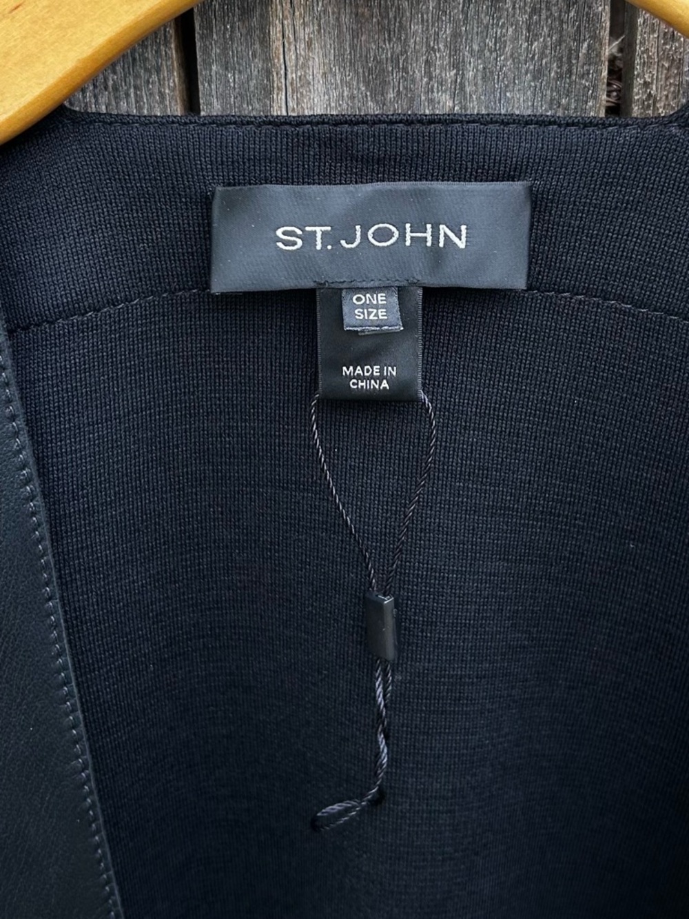 New St. John Milano Knit Leather Trim Cape Wool Rayon Black OS - Picture 4 of 14
